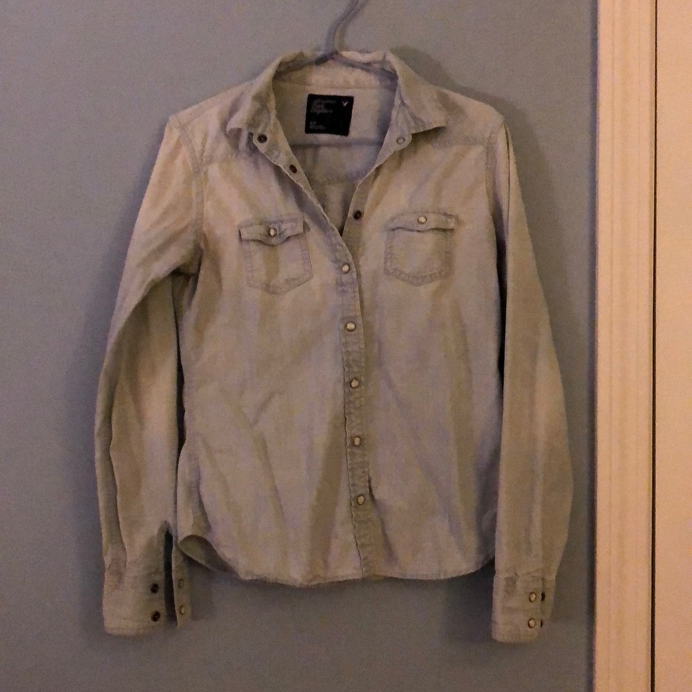 4 for &20!😍Light wash denim button up